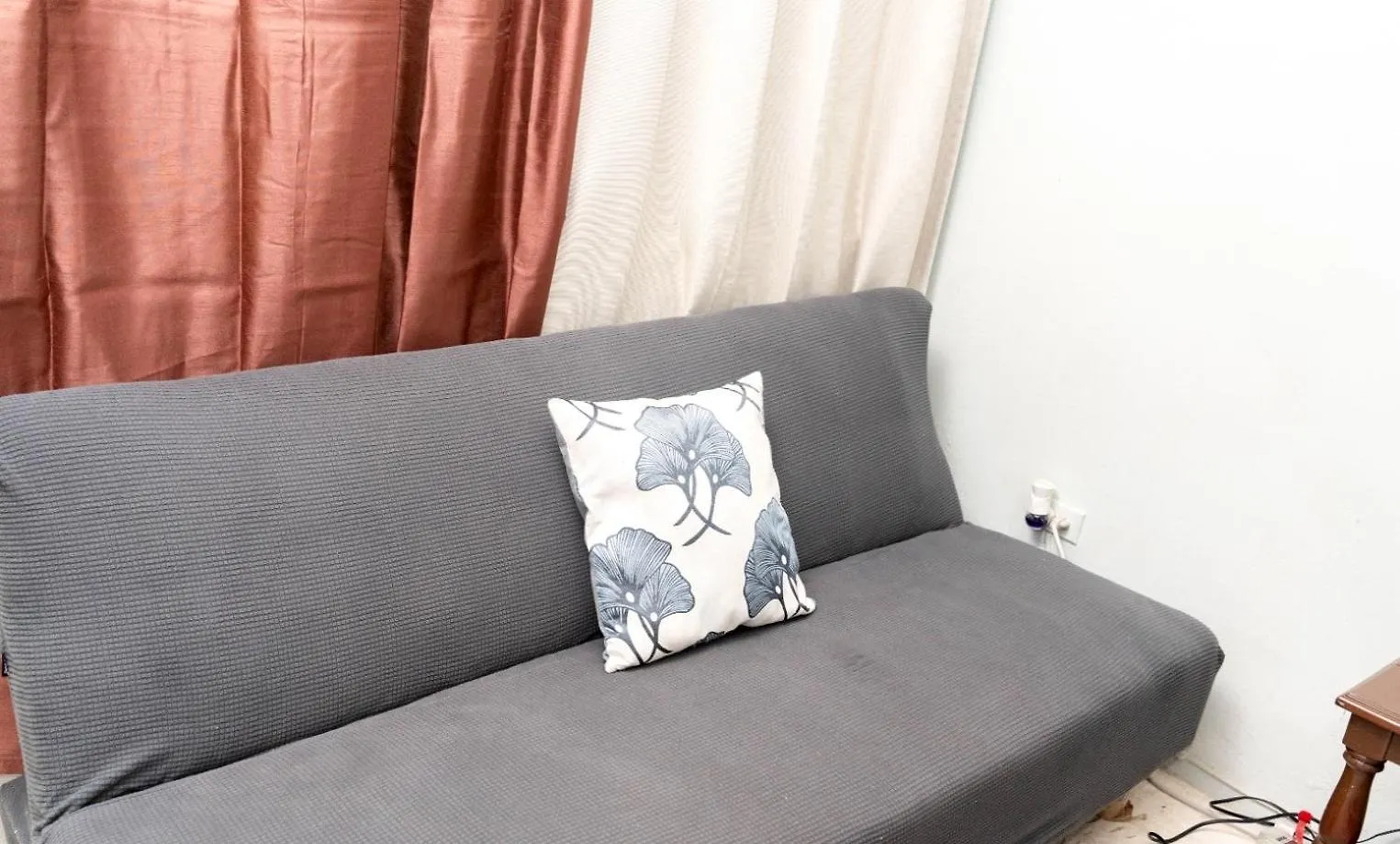 Mona Master Suite Kingston